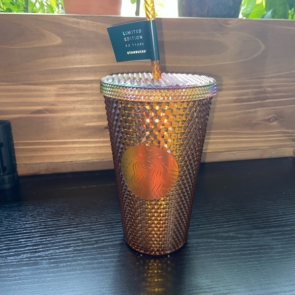 Starbucks studded honeycomb Grande - Picture 3 of 3